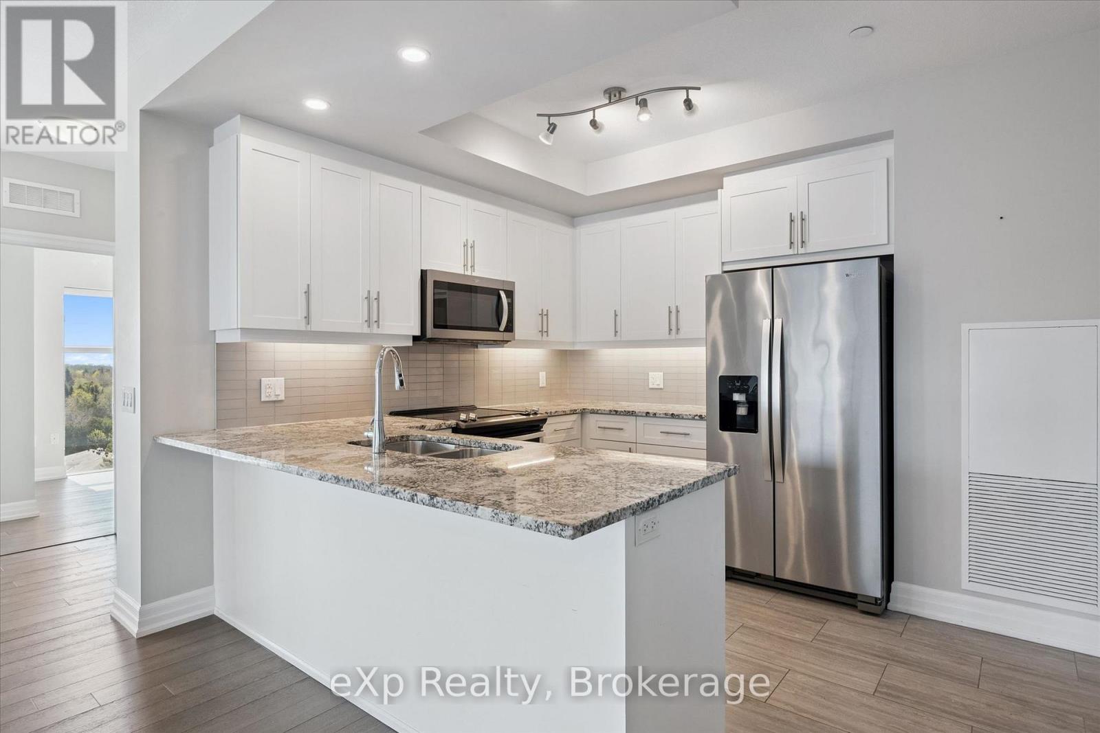 #711 1878 GORDON STREET - 15