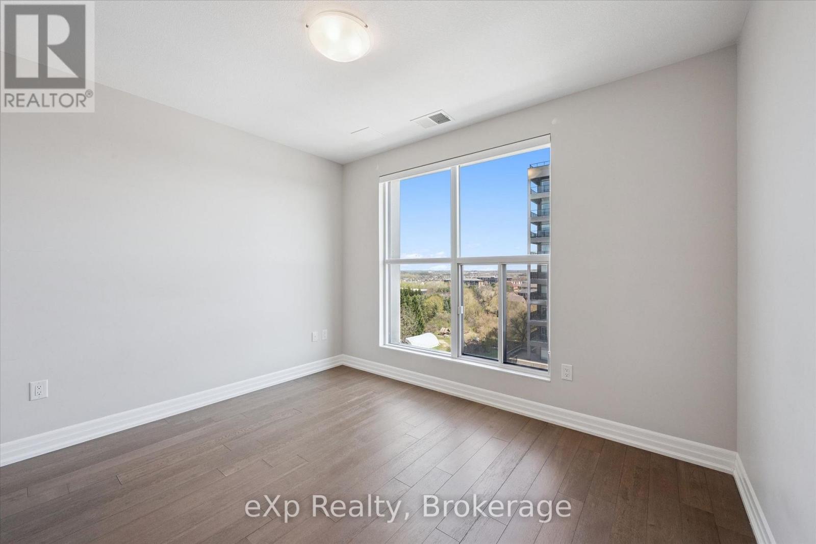 #711 1878 GORDON STREET - 19