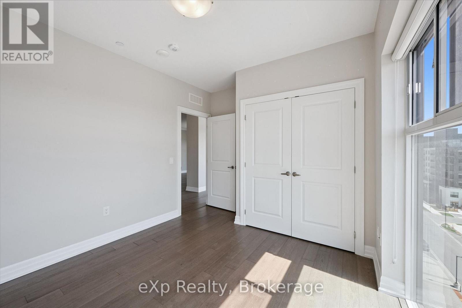 #711 1878 GORDON STREET - 22