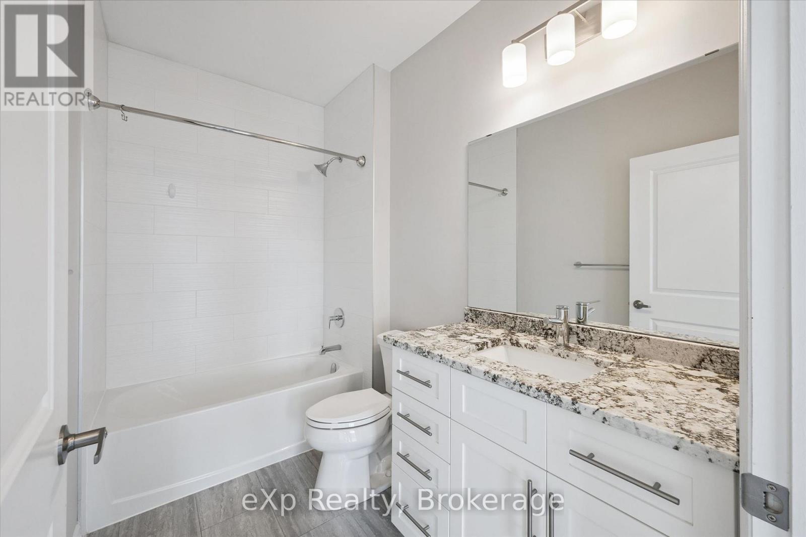 #711 1878 GORDON STREET - 23
