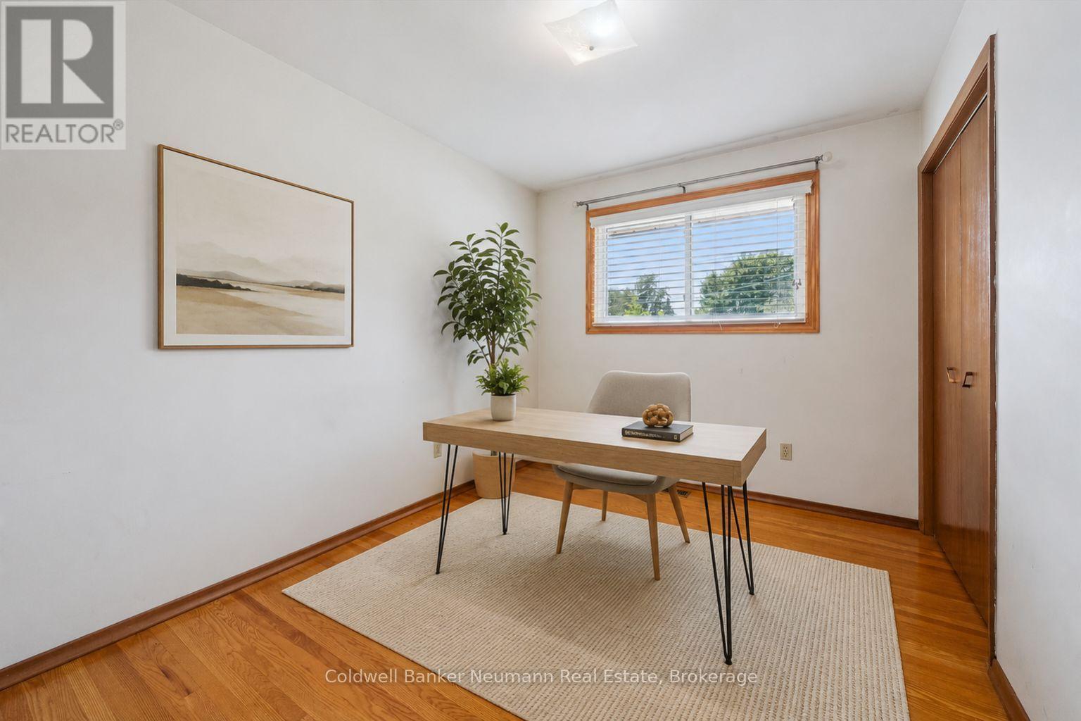 10 KARA LEE COURT - 26