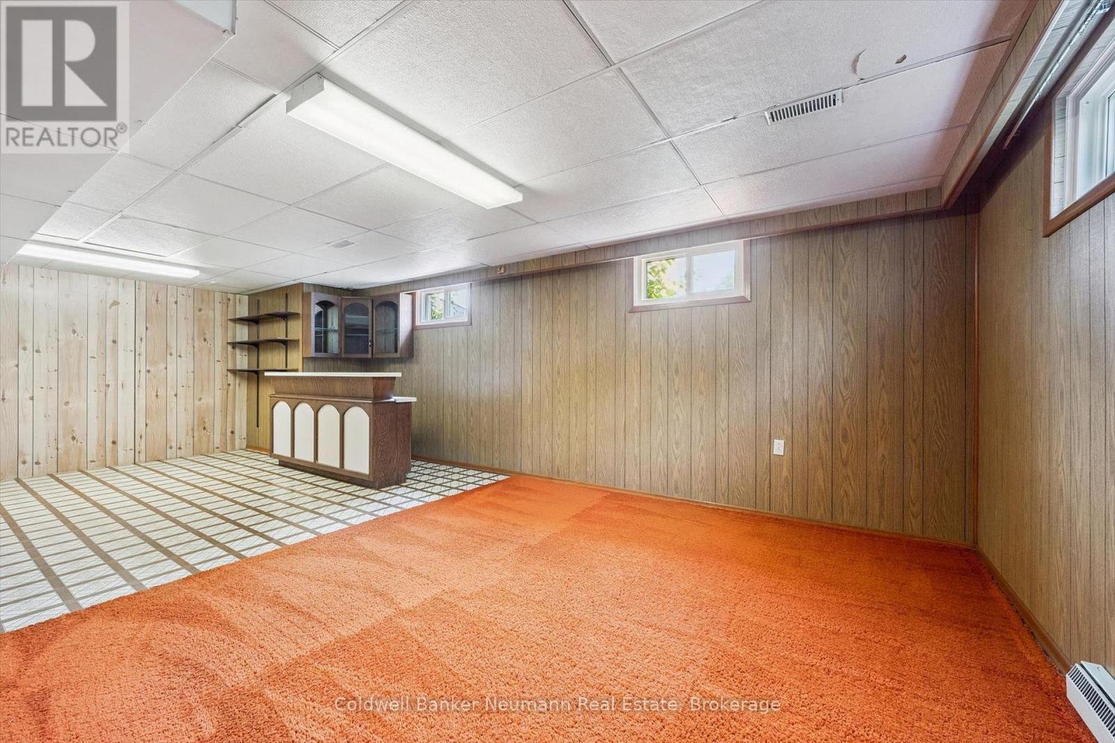 10 KARA LEE COURT - 31