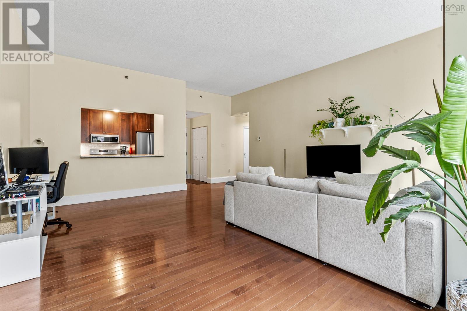 #106 1326 Lower Water Street - 11