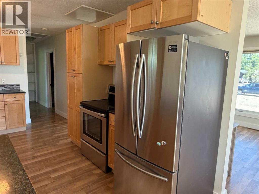 127 2 Avenue N - 12