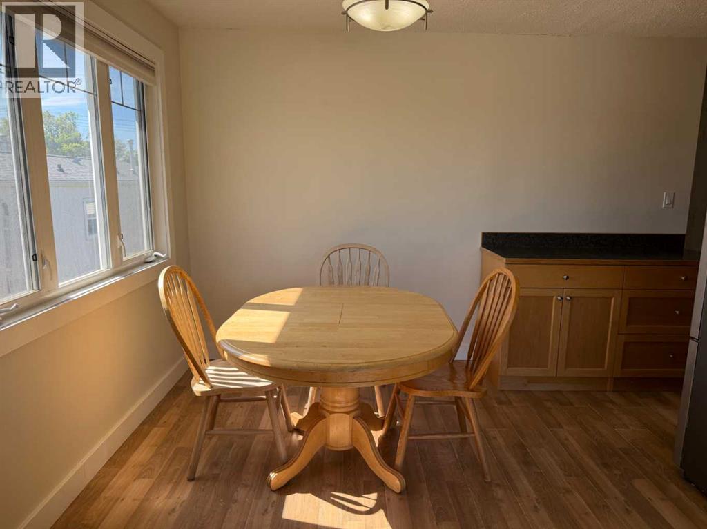 127 2 Avenue N - 6