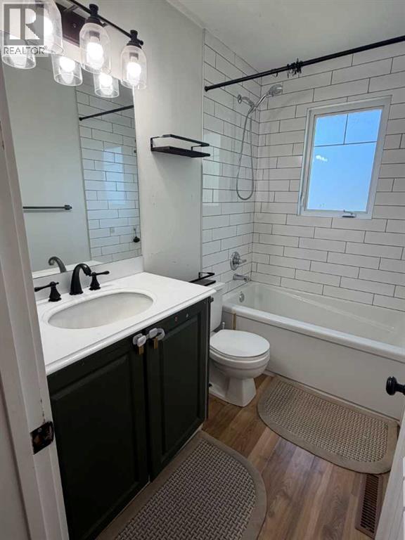 127 2 Avenue N - 14