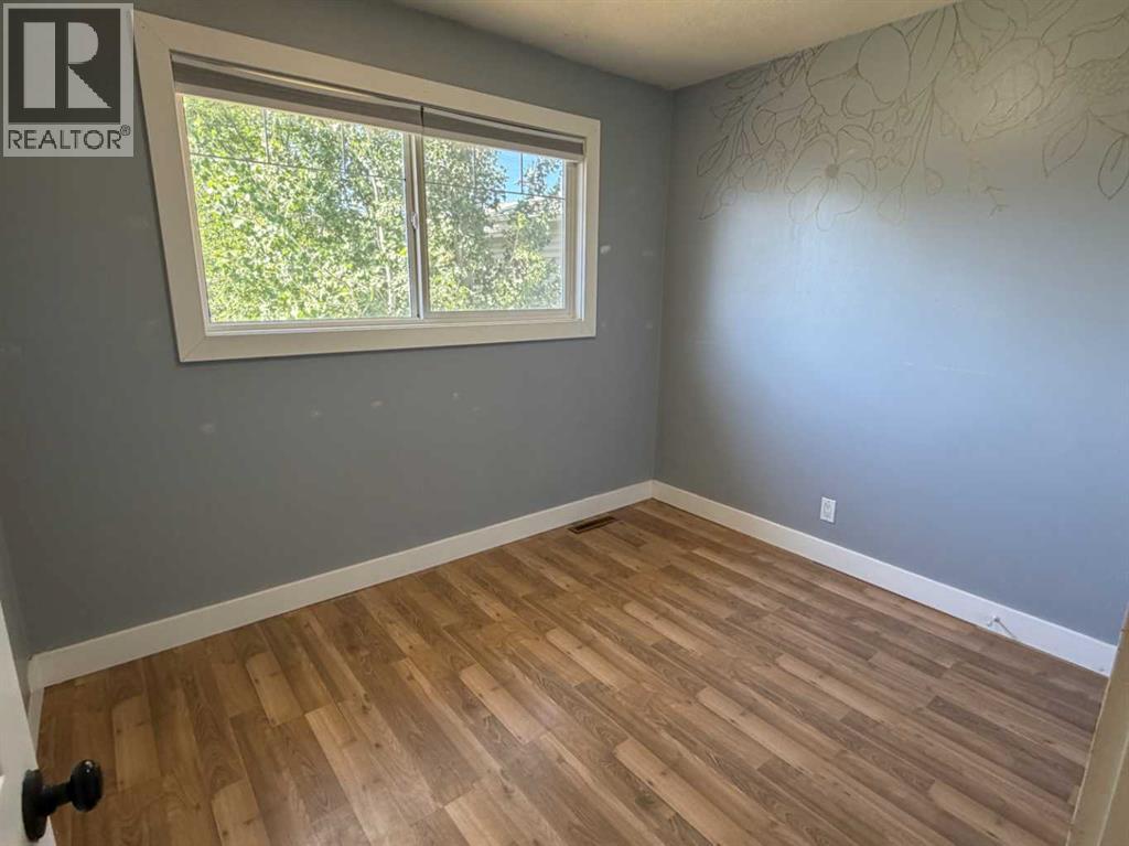 127 2 Avenue N - 15