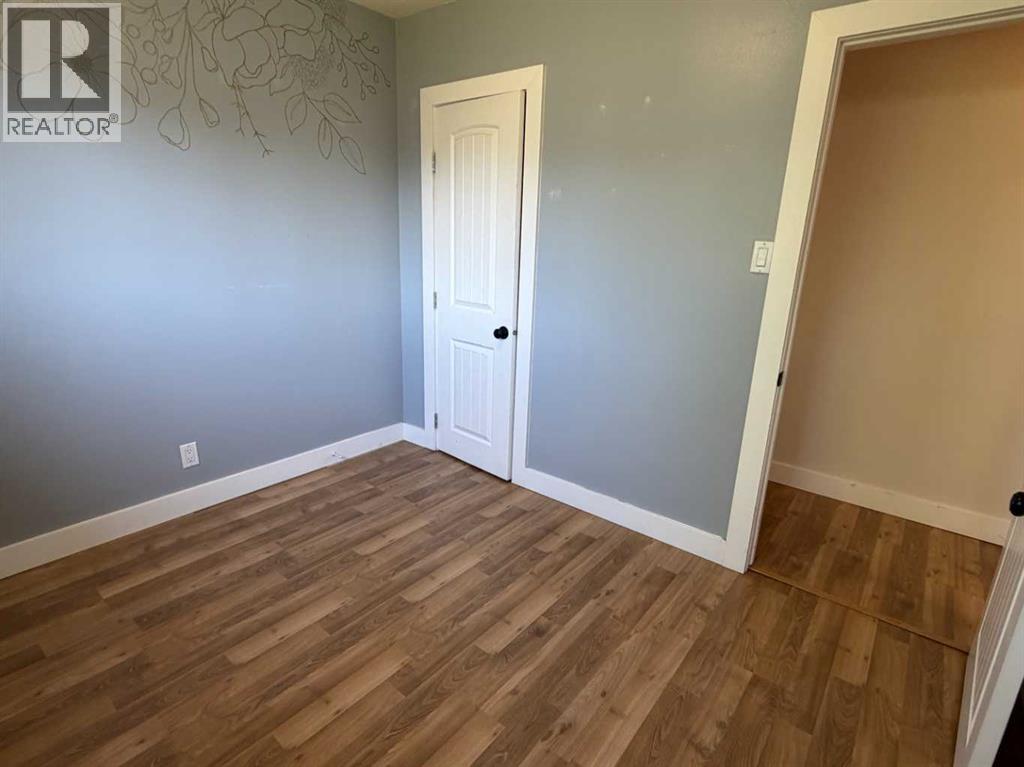 127 2 Avenue N - 16