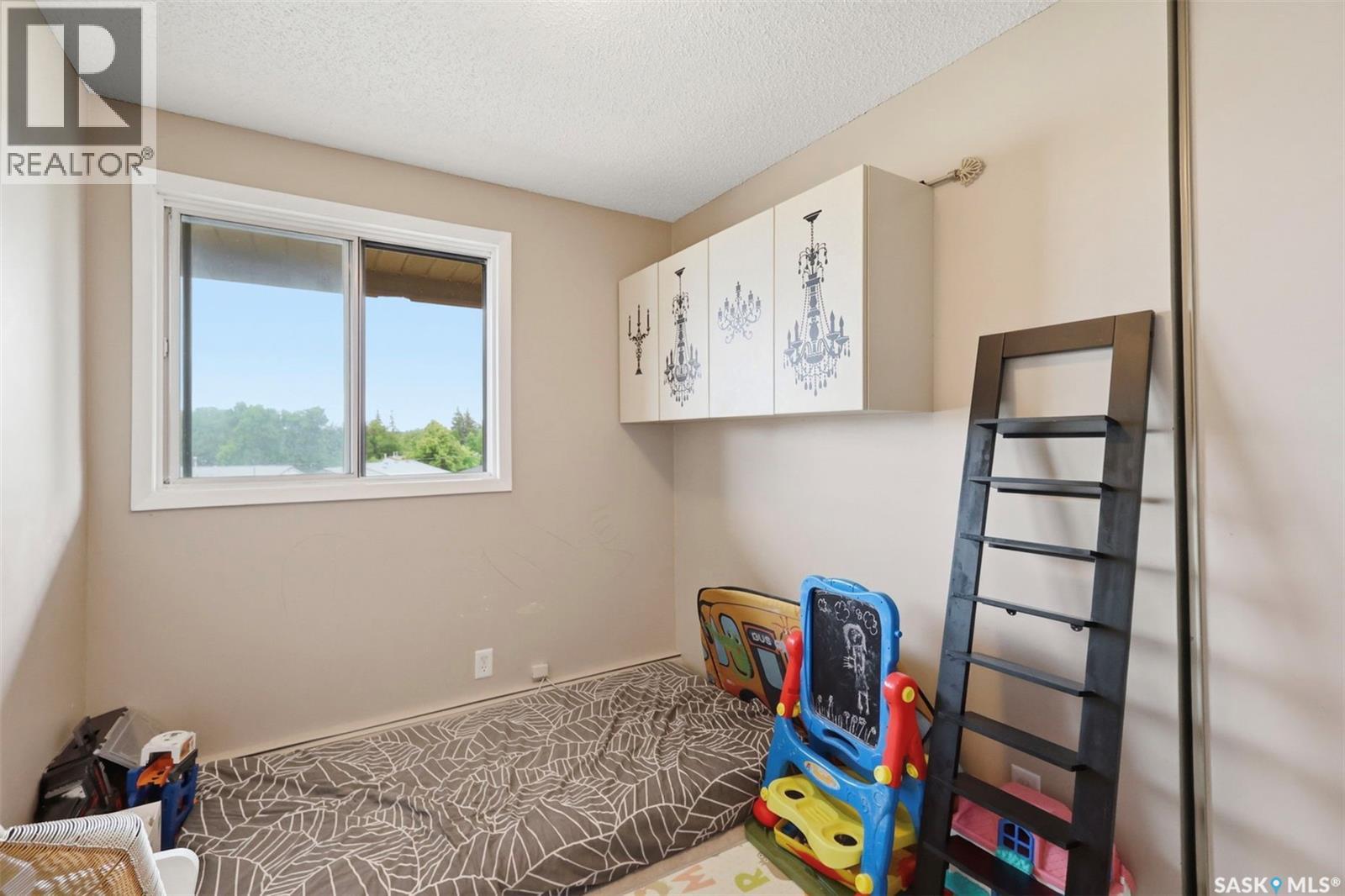 #310C 3302 33rd STREET W - 24