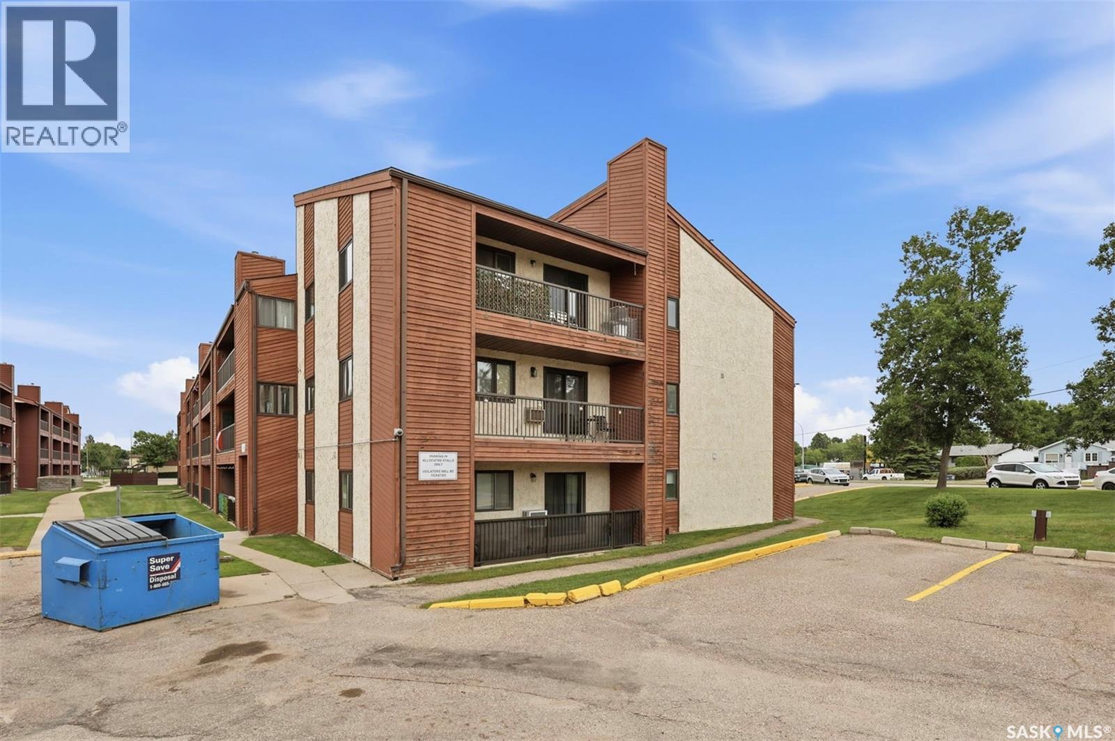 #310C 3302 33rd STREET W - 28