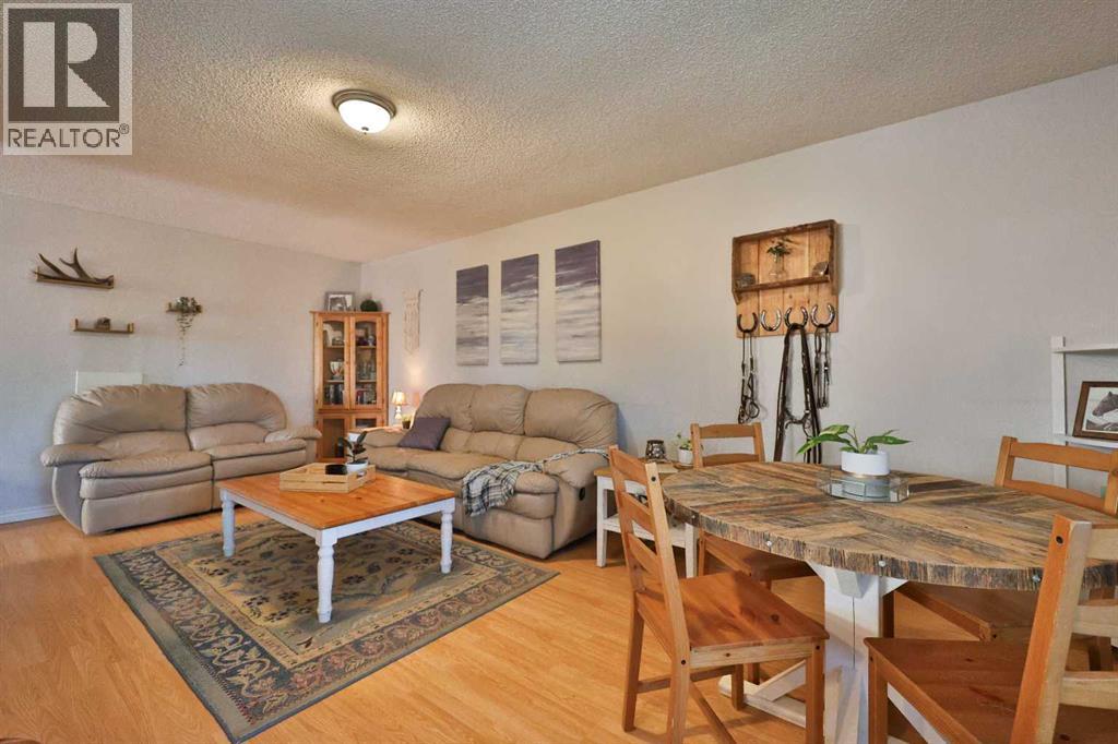 1618 St. George Road N - 13