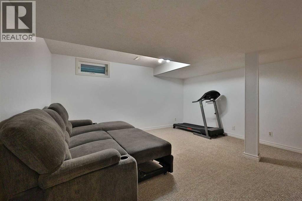 1618 St. George Road N - 26