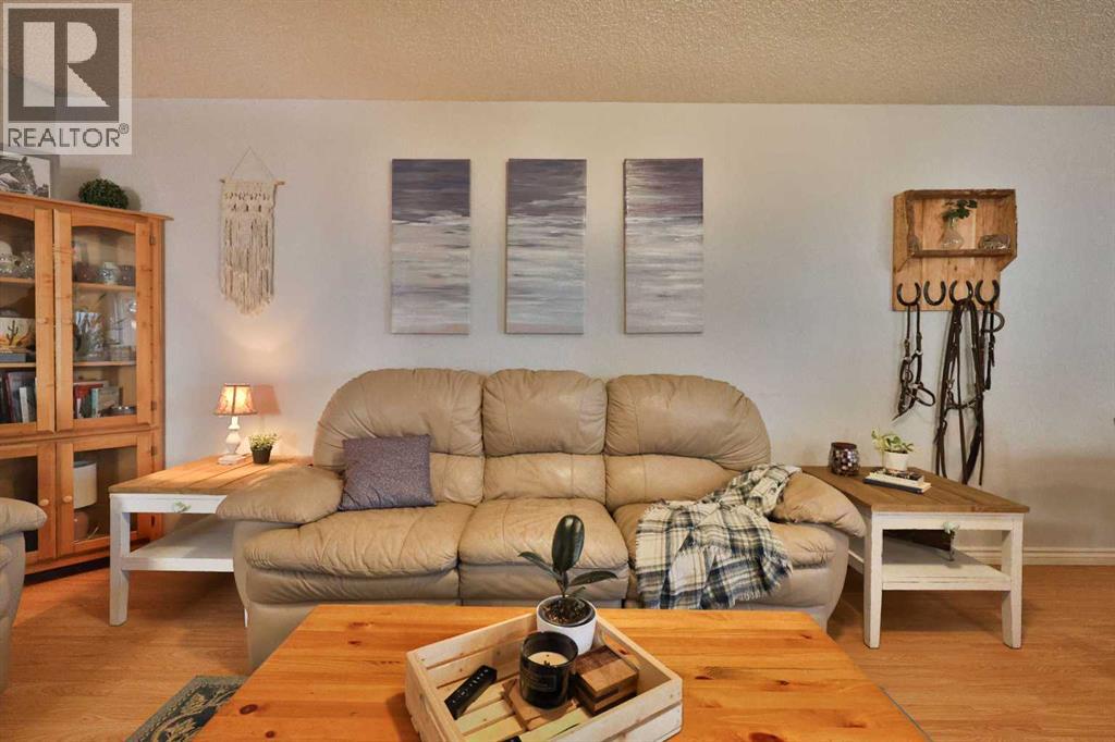 1618 St. George Road N - 7