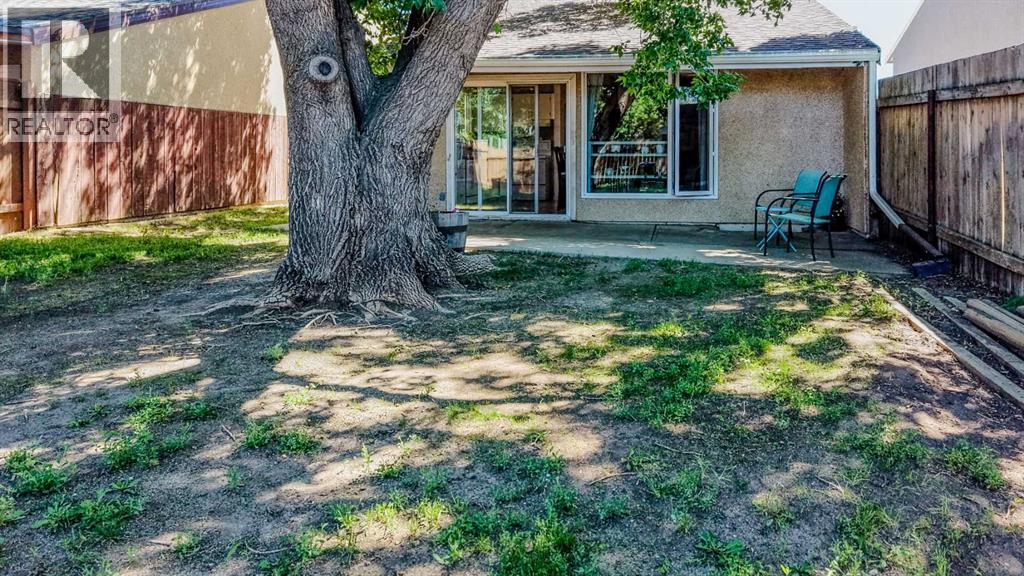 1618 St. George Road N - 34