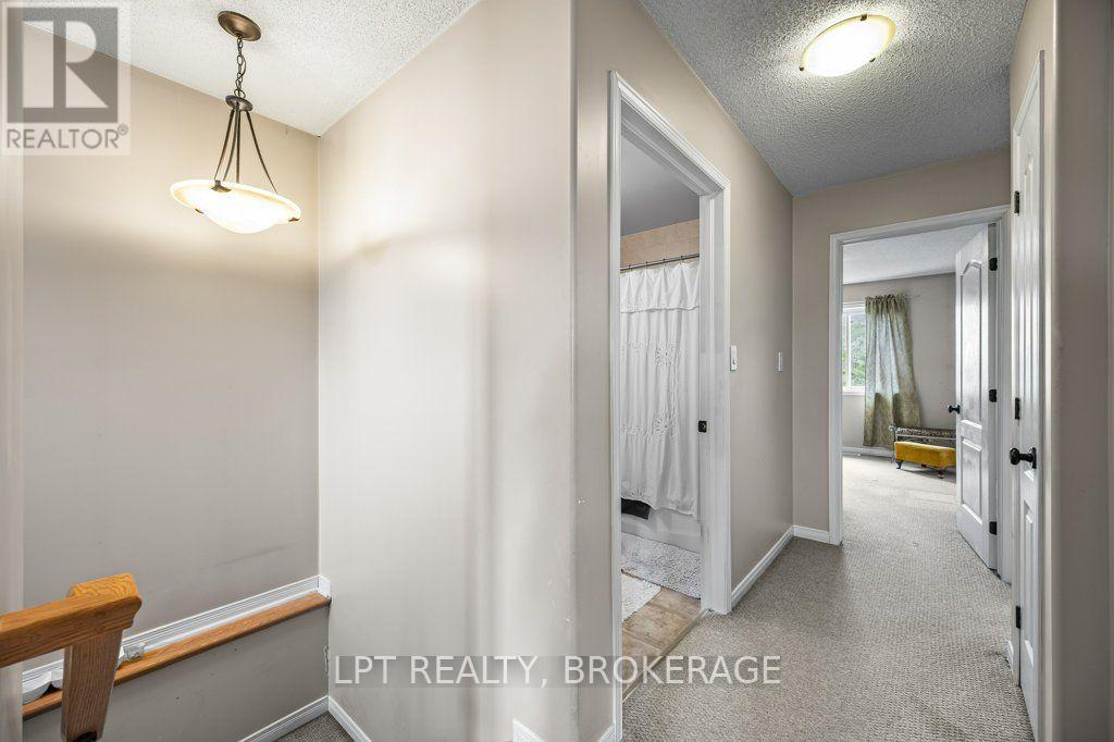 1559 CRIMSON CRESCENT - 10