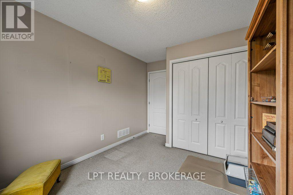 1559 CRIMSON CRESCENT - 16