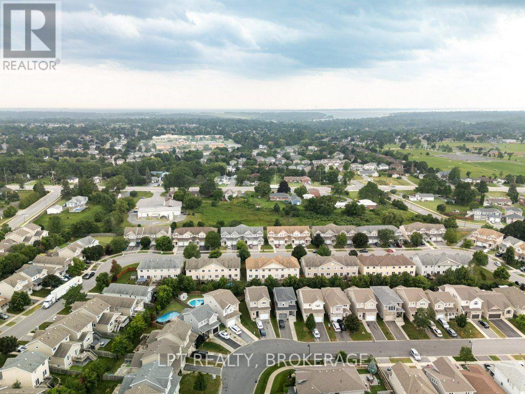 1559 CRIMSON CRESCENT - 32