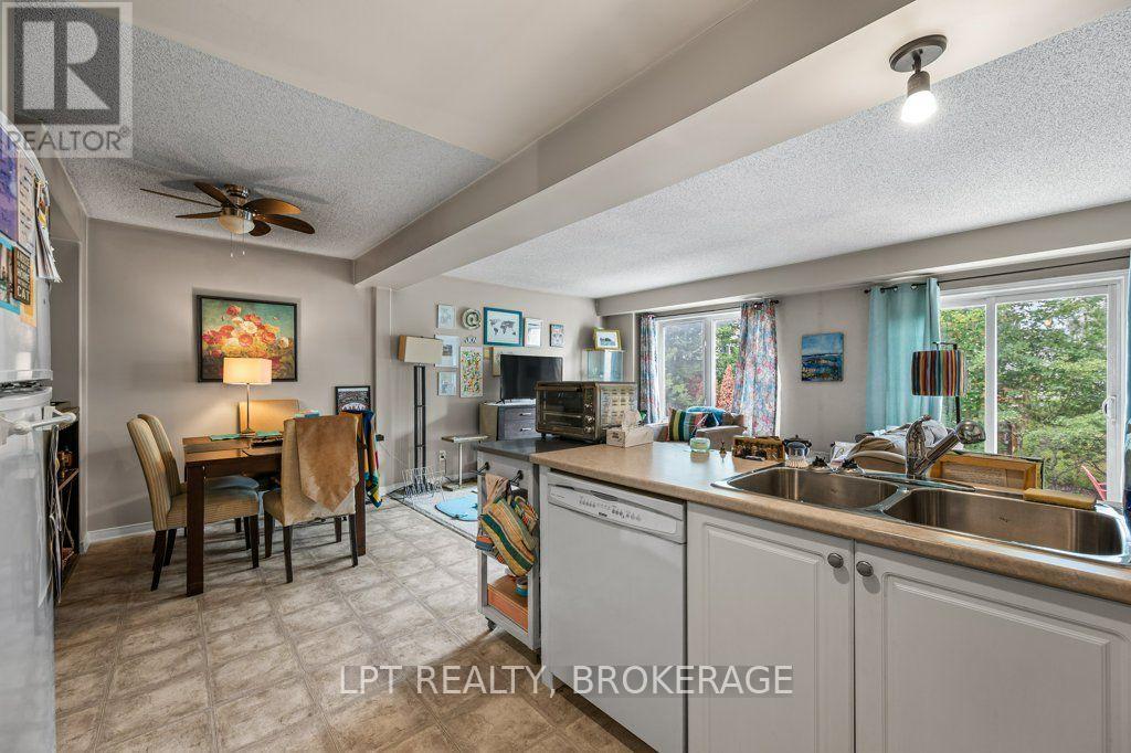 1559 CRIMSON CRESCENT - 9