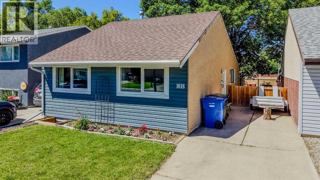 1618 St. George Road N - 3