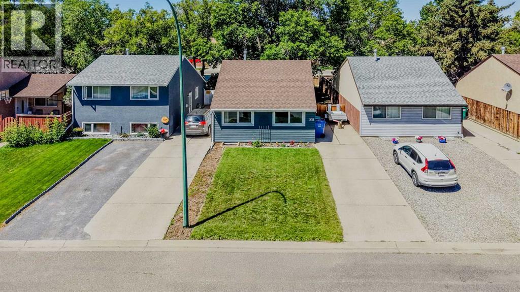 1618 St. George Road N - 2