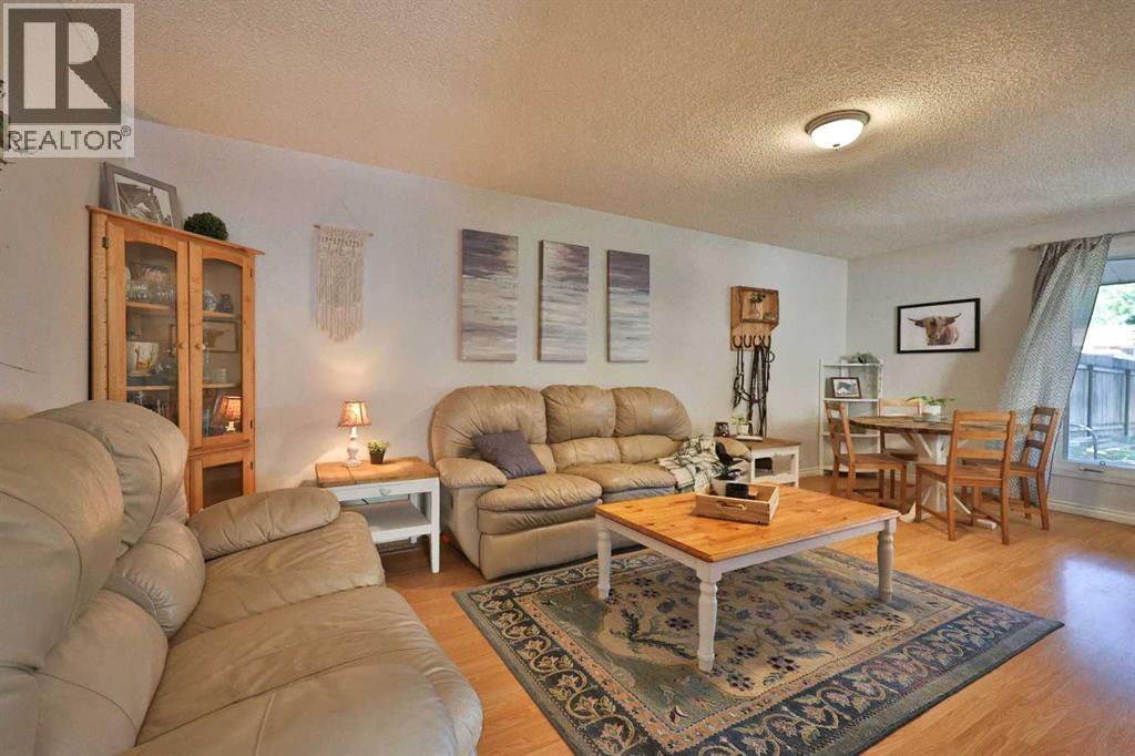 1618 St. George Road N - 5