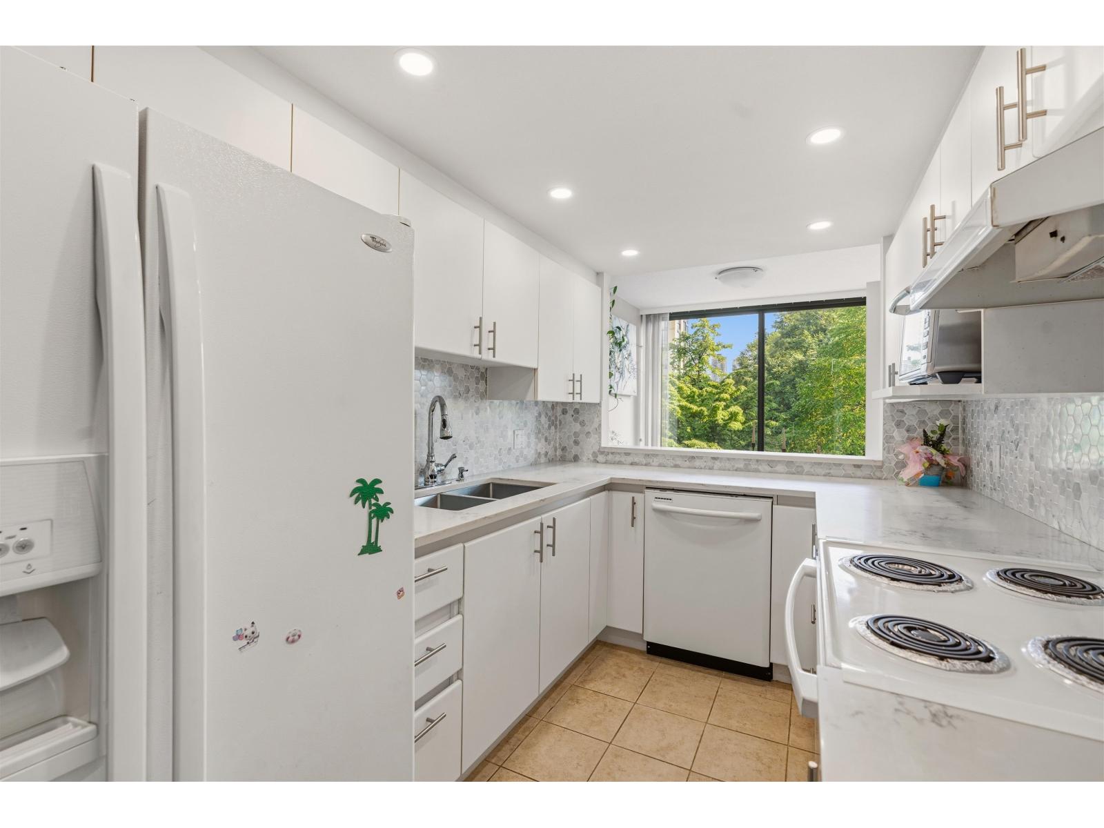 1 Bed, 2 Bath Apartment for Sale in Surrey – 203 13353 108 AVENUE, Surrey – MLS# R3147795 - Image 4