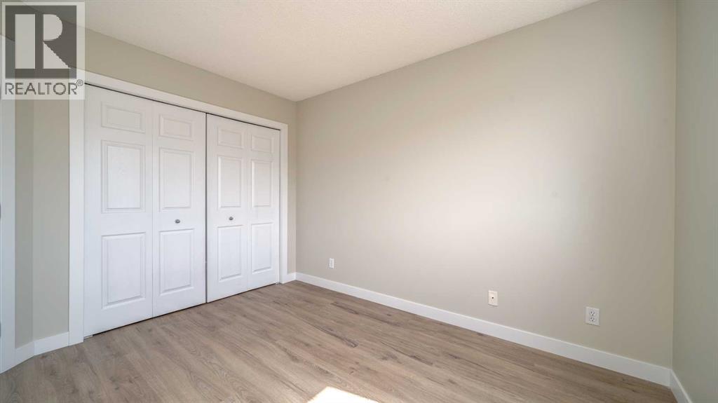 367 Copperfield Heights SE - 16