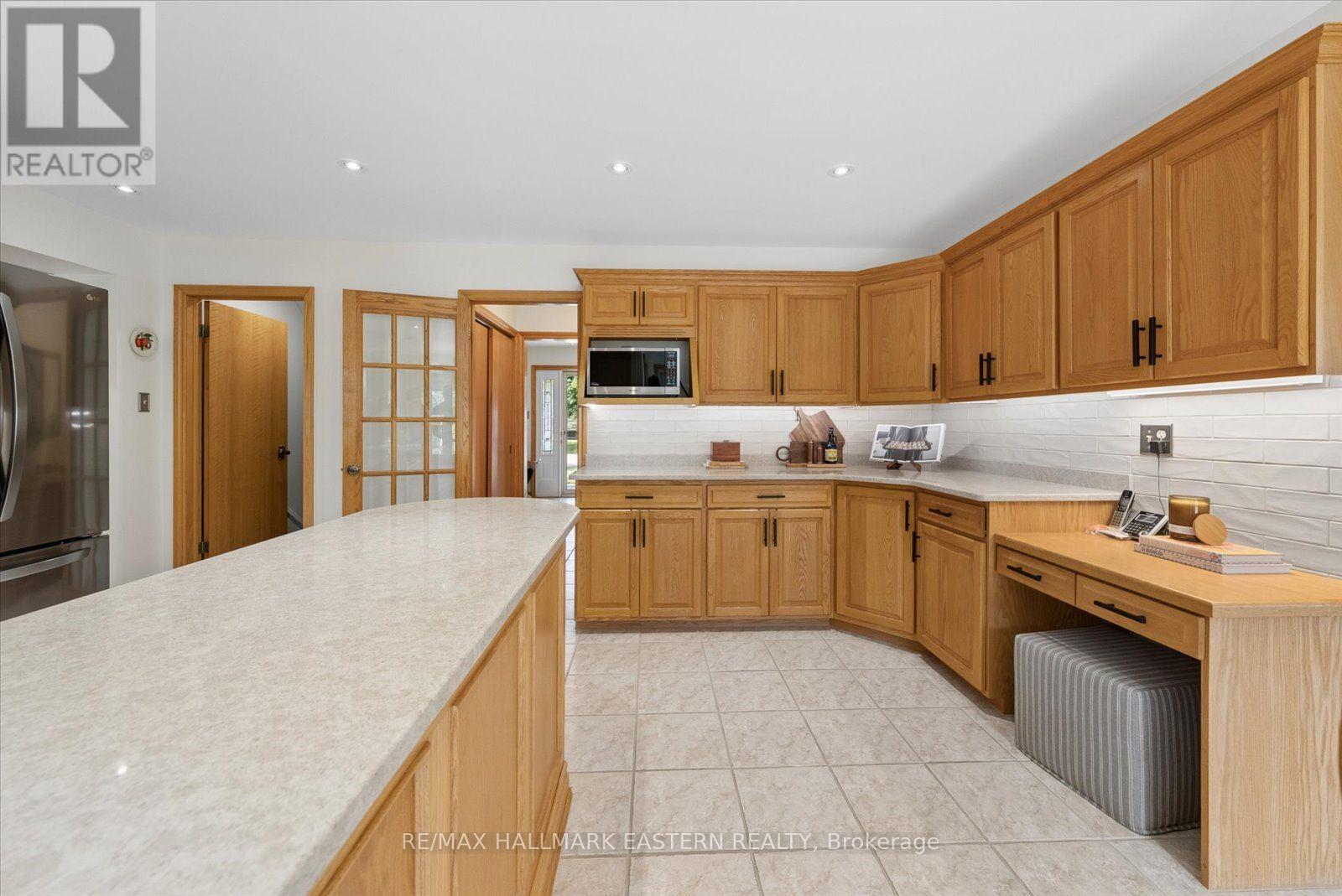 29 CRYSTAL SPRINGS DRIVE - 12
