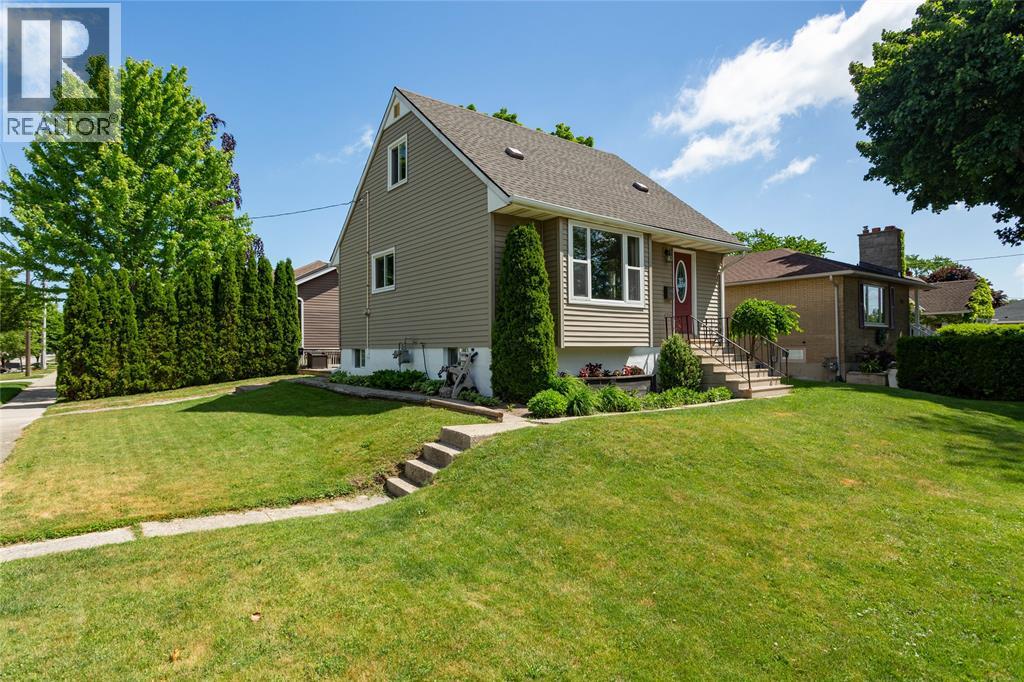 702 MICHIGAN AVENUE - 5