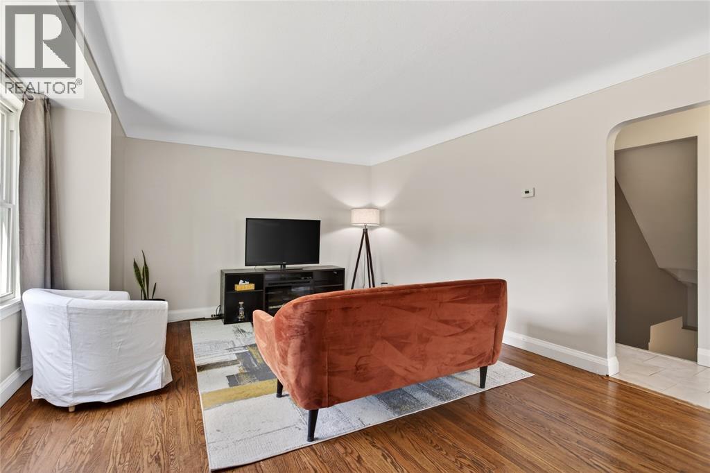 702 MICHIGAN AVENUE - 8