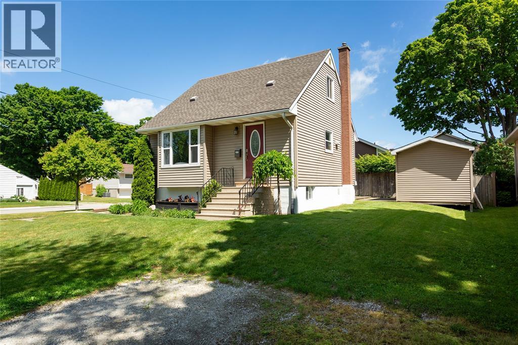 702 MICHIGAN AVENUE - 6