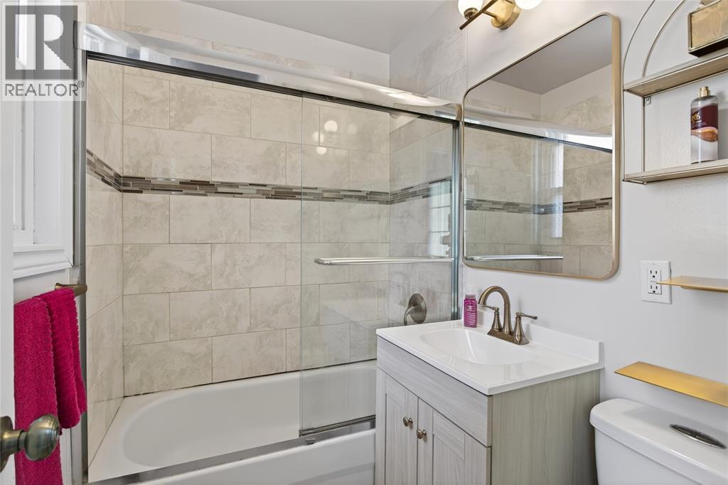 702 MICHIGAN AVENUE - 18