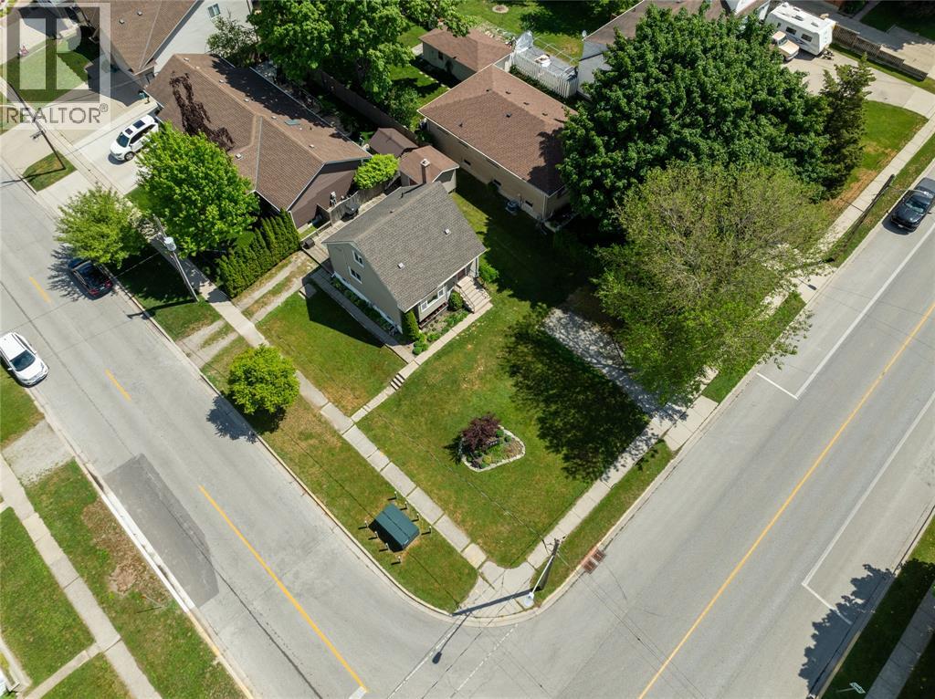 702 MICHIGAN AVENUE - 41
