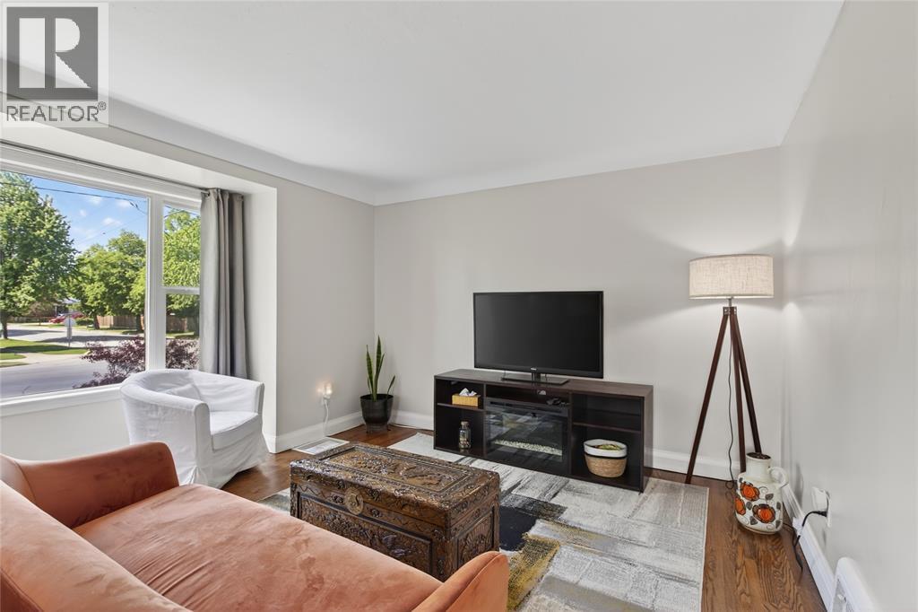 702 MICHIGAN AVENUE - 10