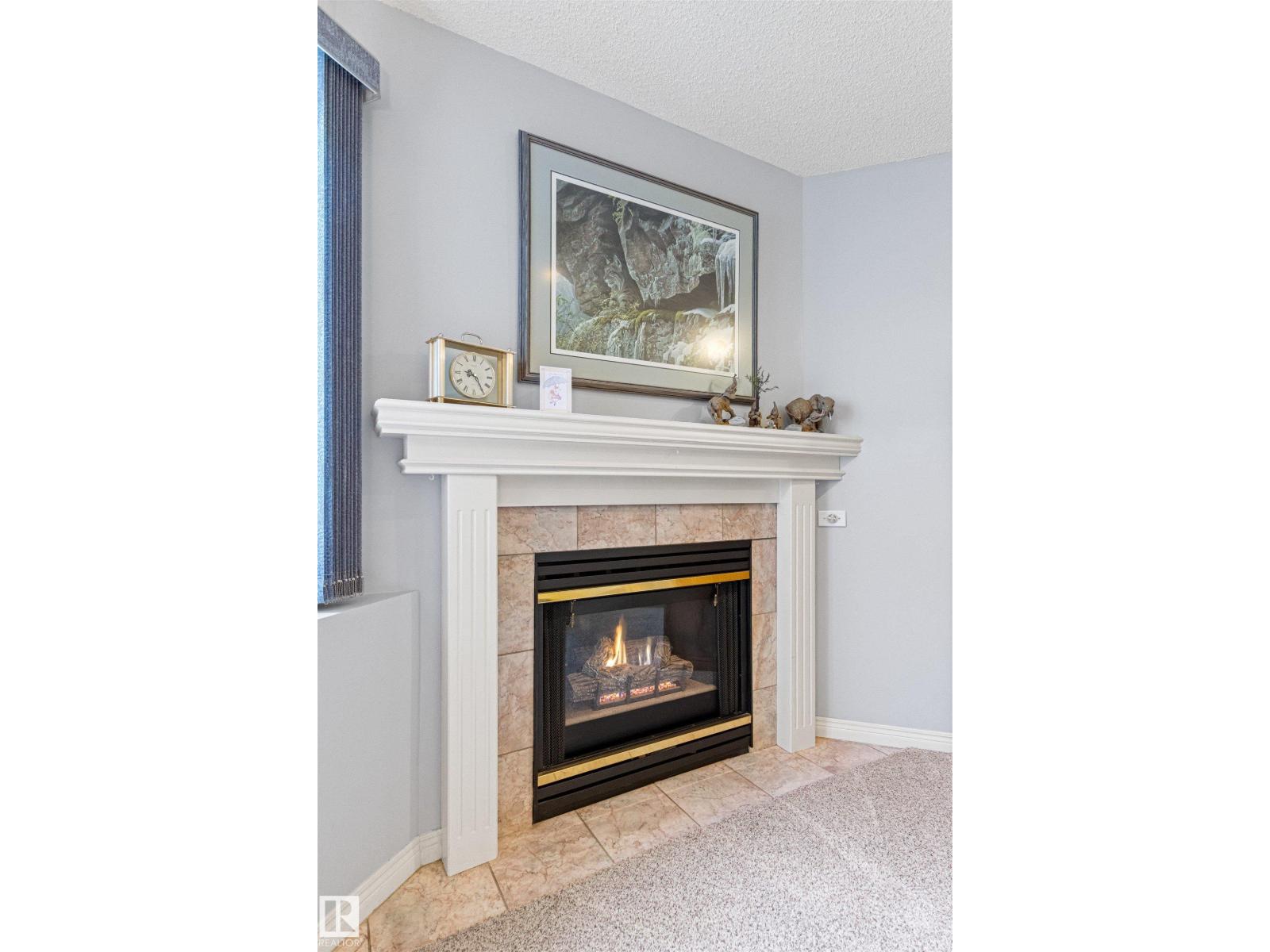 #12 64 BLACKBURN DR W SW - 19