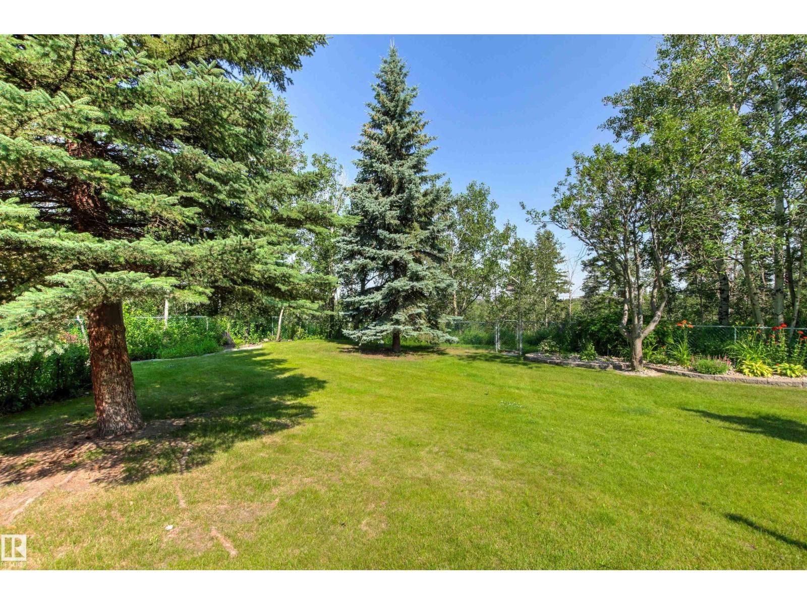 #12 64 BLACKBURN DR W SW - 37