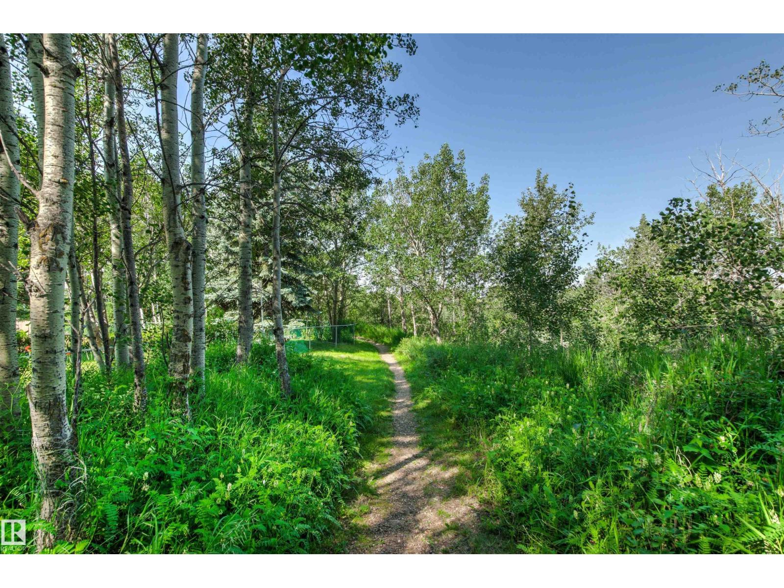 #12 64 BLACKBURN DR W SW - 44