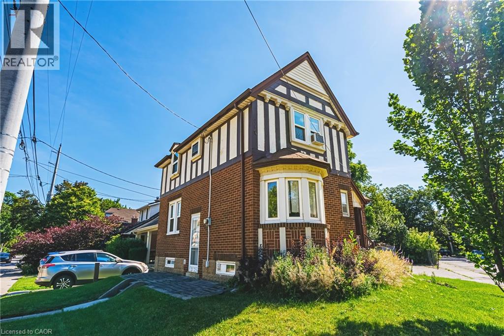 184 ARKELL Street - Image 3