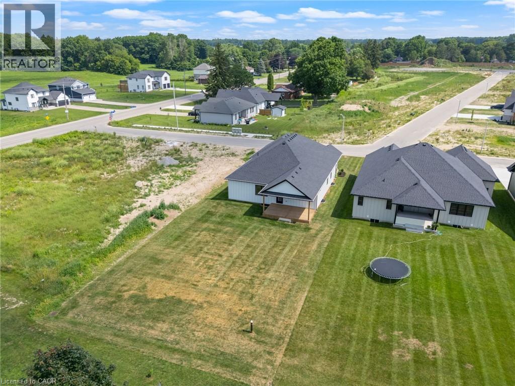 57009 BRUCE Street - 31