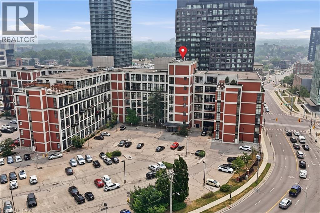 #307 410 KING Street W - 25