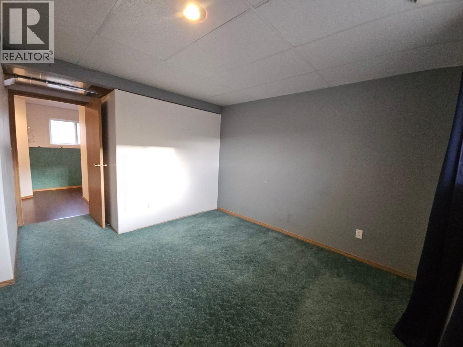4013 52 Avenue NE - Image 50