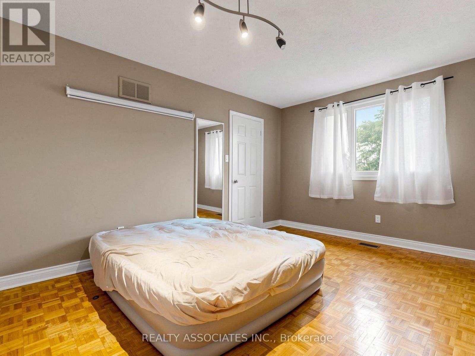 96 ZINNIA PLACE S - Image 36