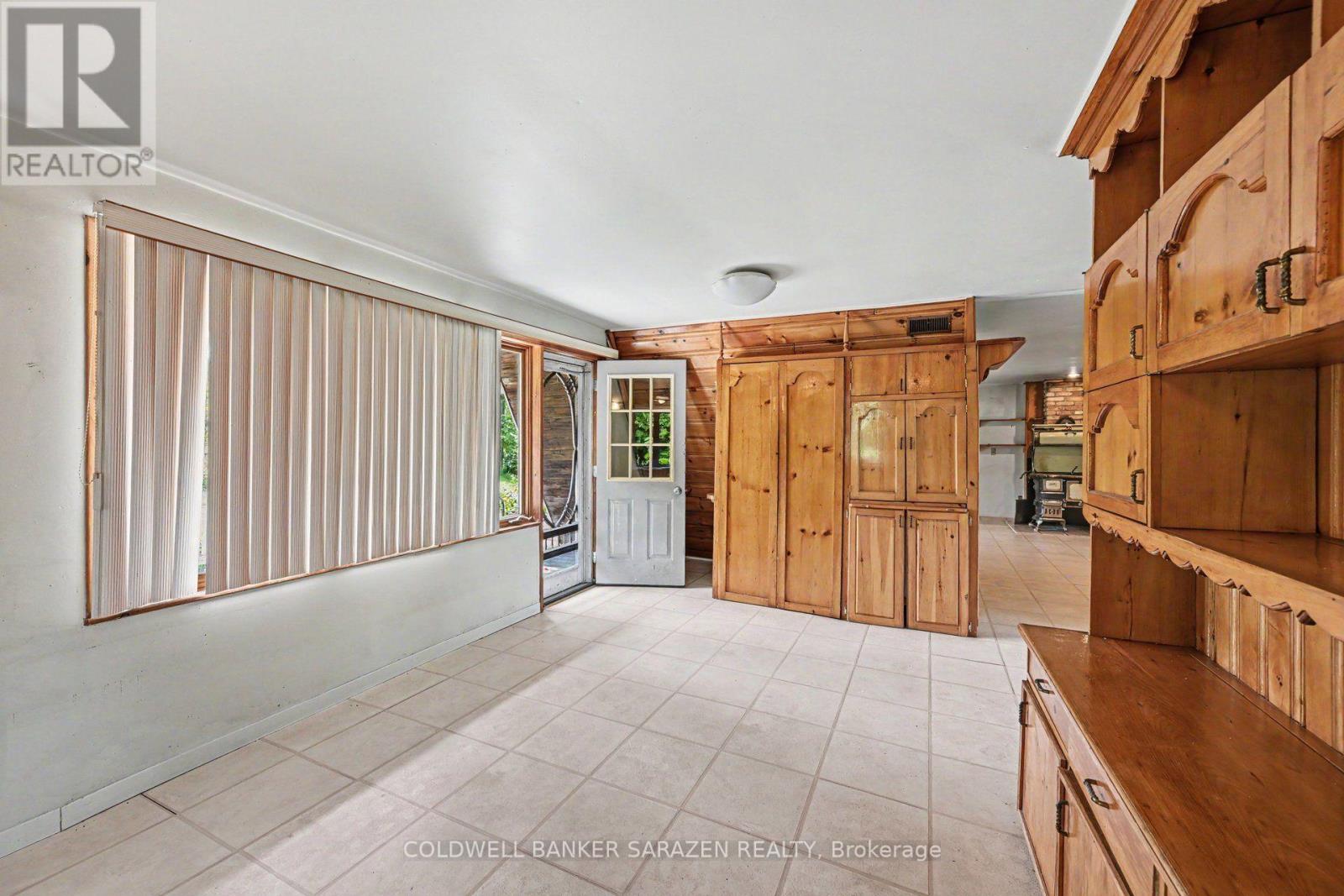 56 LOCHWINNOCH ROAD - 6