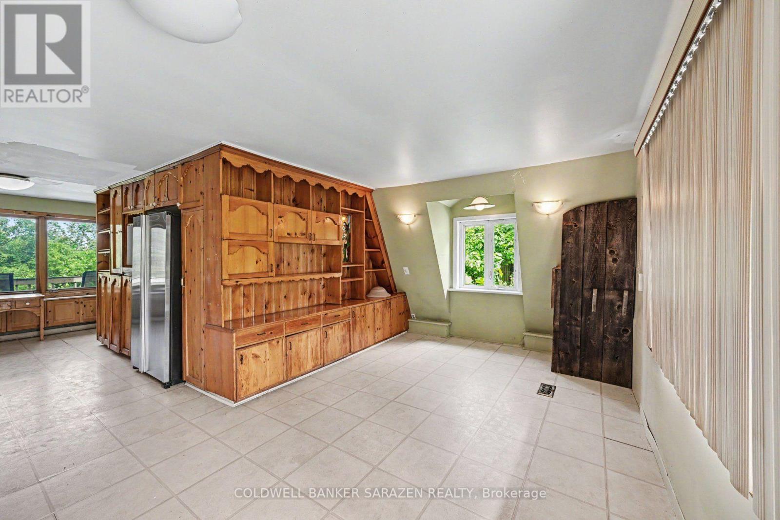 56 LOCHWINNOCH ROAD - 7