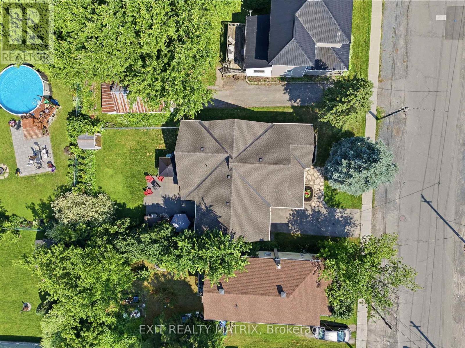 59 FIRST AVENUE - Image 39