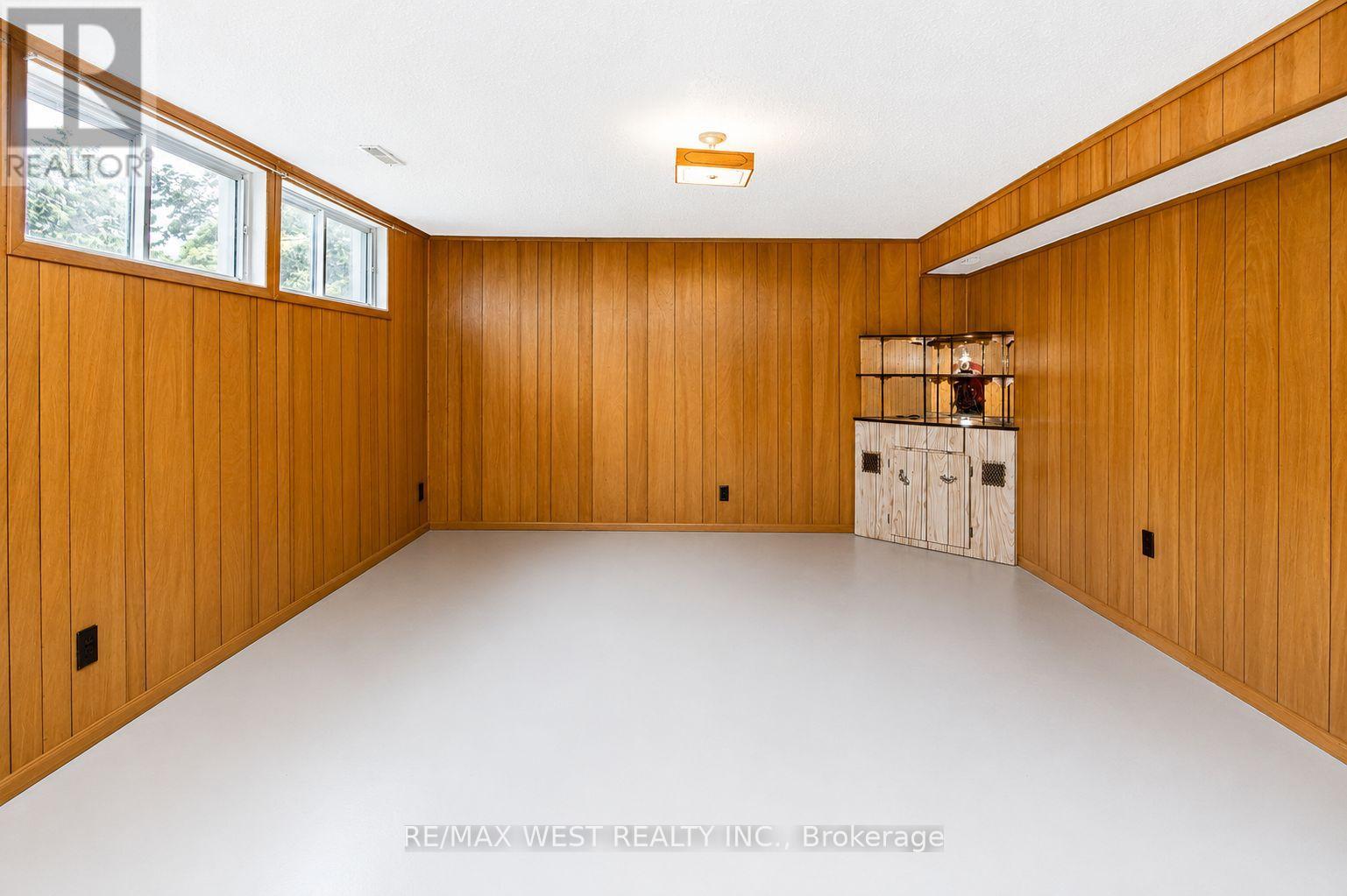747 BIRCHWOOD DRIVE NW - 25