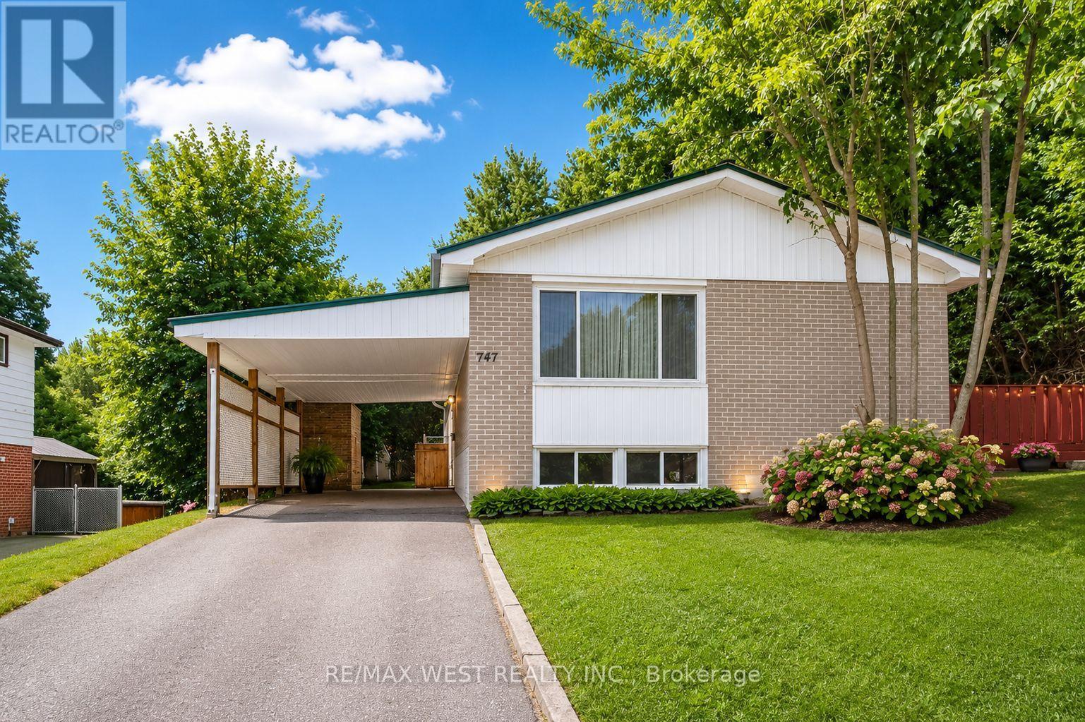747 BIRCHWOOD DRIVE NW - 29