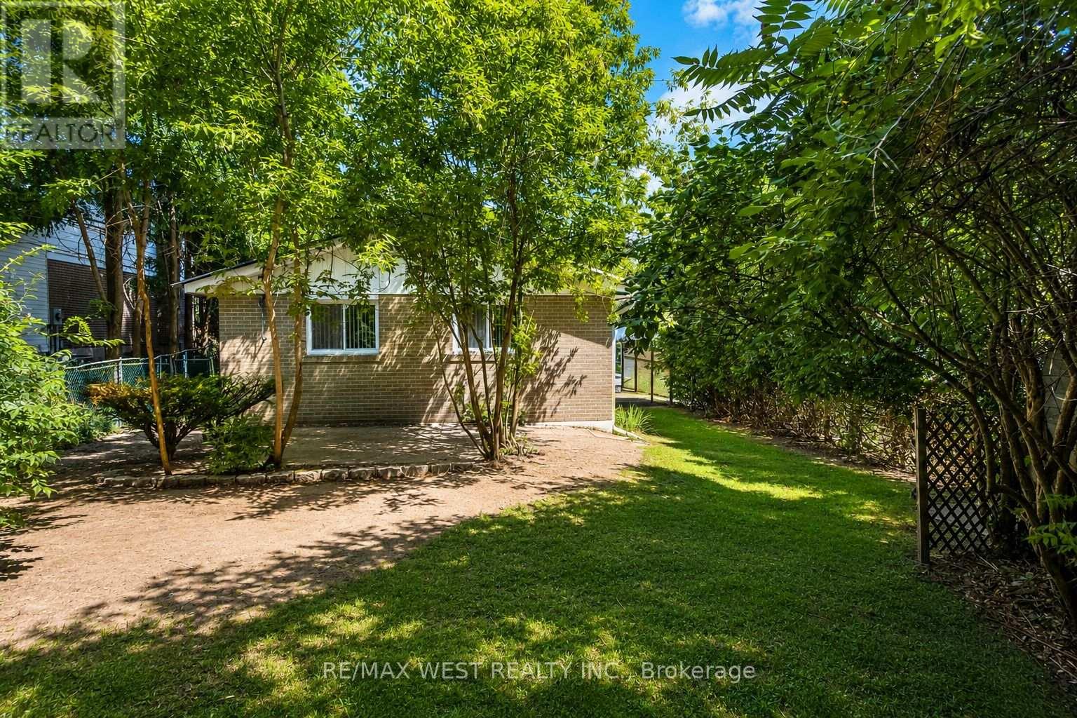 747 BIRCHWOOD DRIVE NW - 6