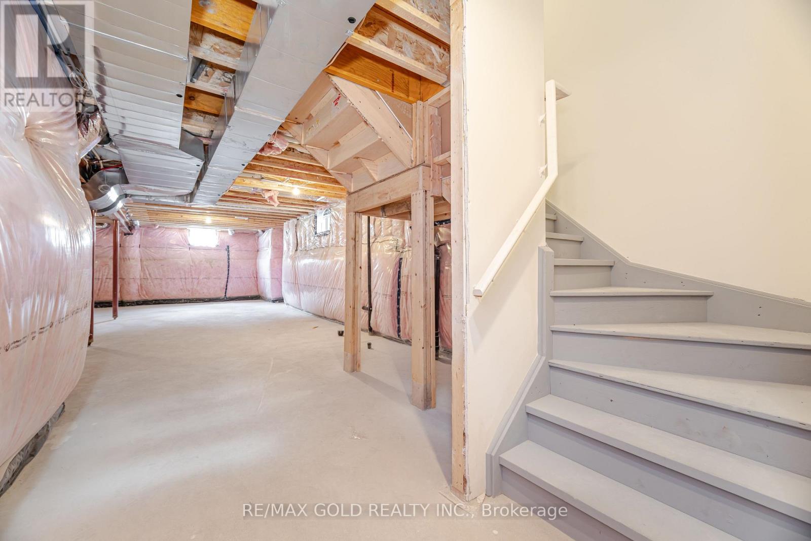 9 KENTLEDGE AVENUE - 45
