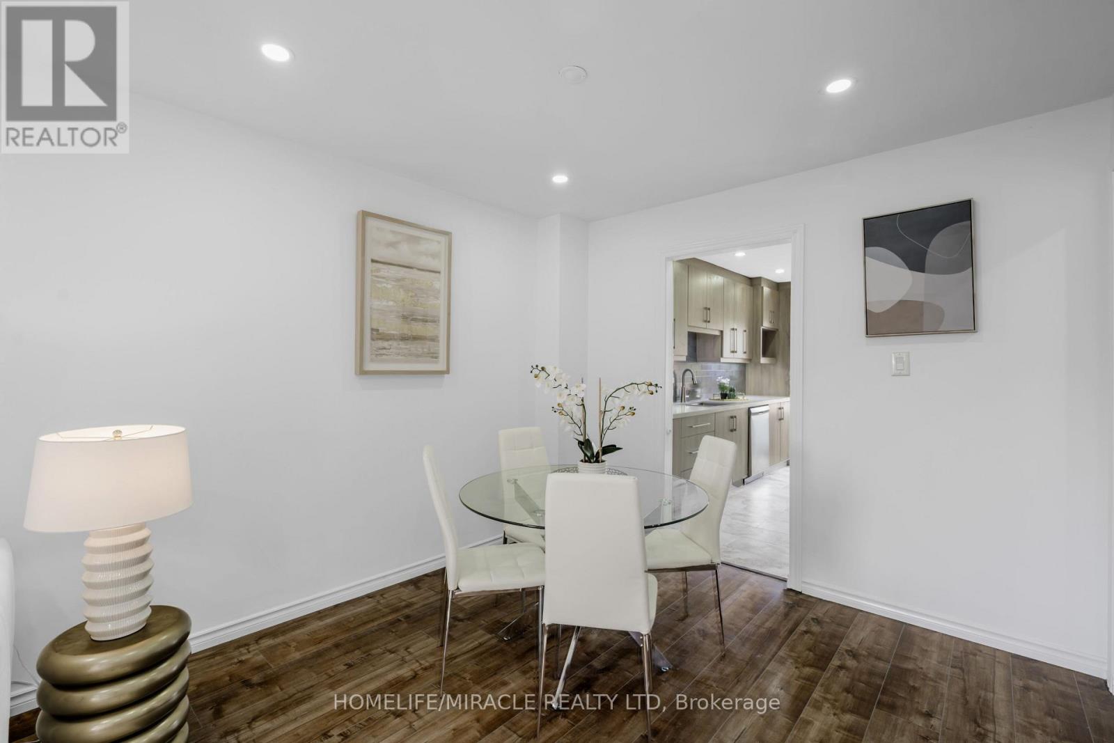 38 WHITEHAVEN DRIVE - 13